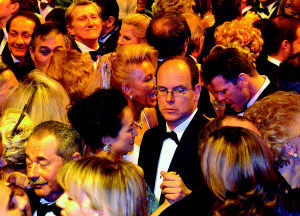 金星|金星再爆猛料，谈章子怡团队国外丢脸往事：在皇家舞会说跳舞加钱