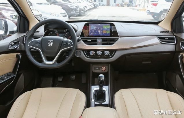 #宝骏310w#合资“全能王”，配换挡拨片，油耗6L，后备箱1460L，仅4.23万起