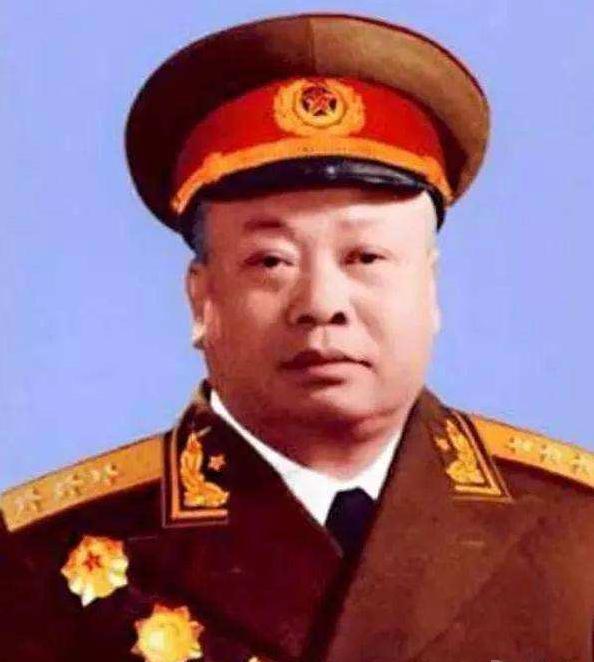 赖传珠|他因参军全家被杀，55年要求授中将，中央一致决定：必须是上将