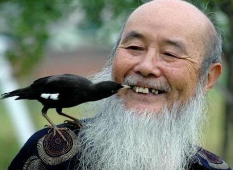 衰老|男性开始衰老时，身体会“1臭2大2小”，想要预防那得趁早