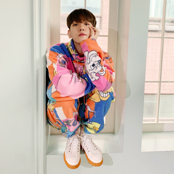 『边伯贤』超人气认证！边伯贤新曲《Candy》获音源+专辑榜单1位