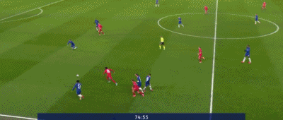 戴维斯@分析:把拜仁队史标王挤到替补席,19岁戴维斯为何如此受恩宠?