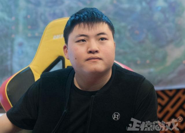 Uzi|Uzi要复出？网曝已有LPL俱乐部开出一个亿年薪，这值得吗？