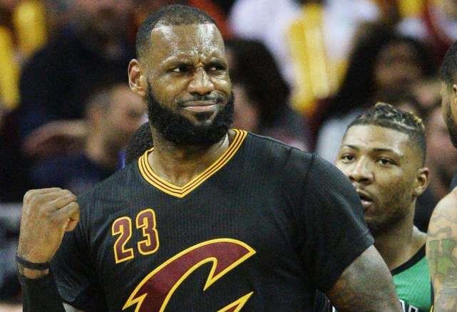 勒布朗·詹姆斯|科比和詹姆斯谁更伟大?杜兰特的回答毫不掩饰,网友:真敢说