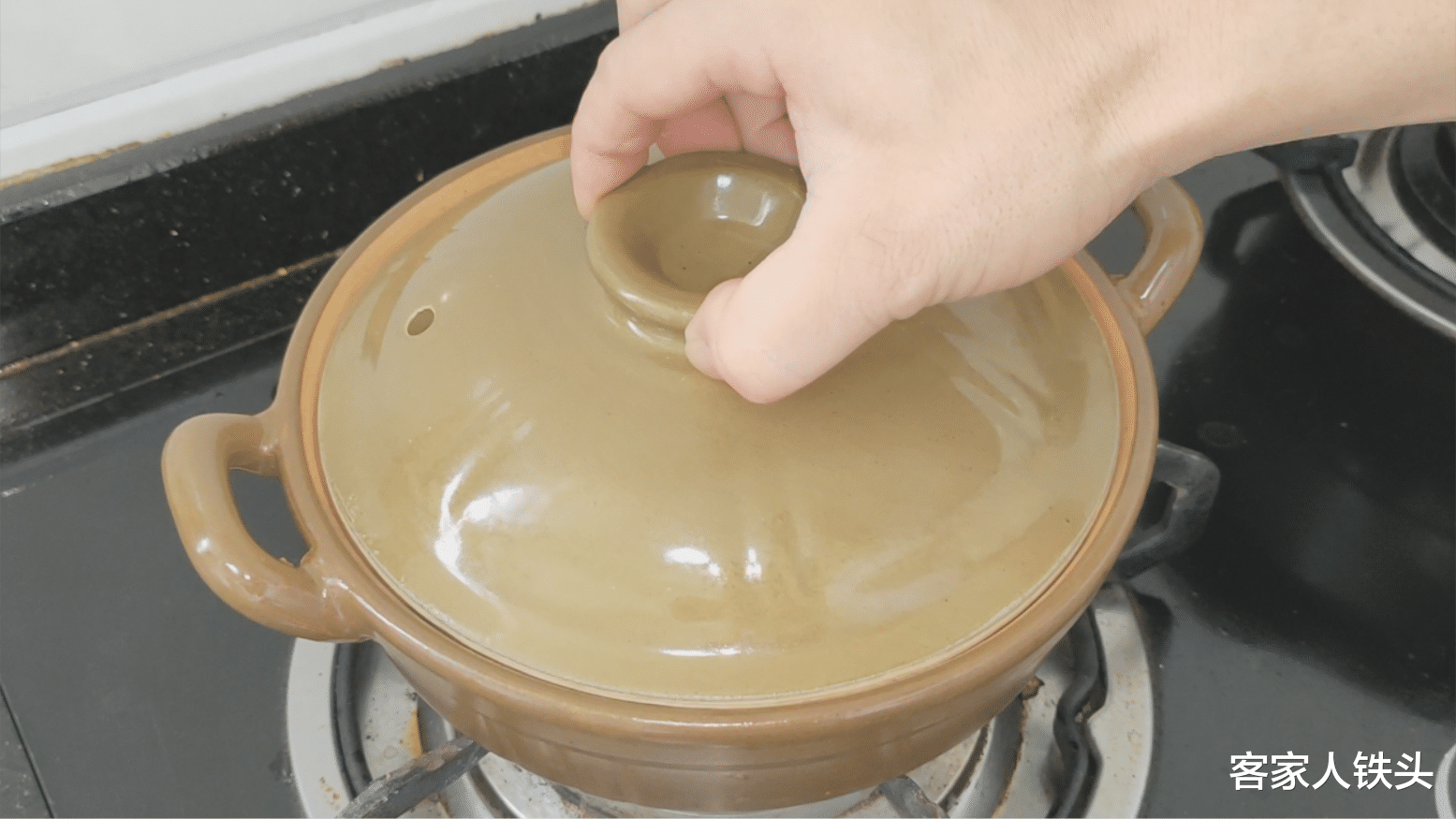 五花肉|客家人传统的锅焗肉片，不加一滴水，香气四溢，一口一片好吃不腻