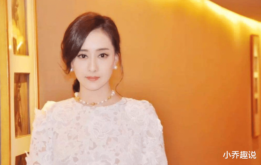 杨恭如|五个“扶不起的阿斗”女明星，都是绝色美女，硬生生把一手好牌打得稀烂