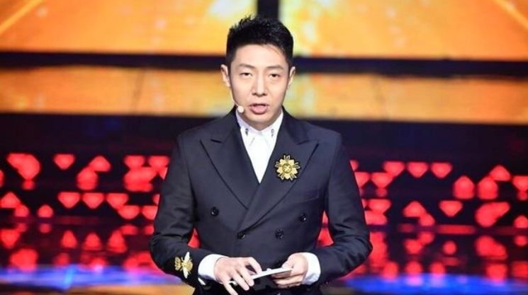 撒贝宁|与撒贝宁同居4年，狠心撇下撒贝宁爱上富二代，今39岁现况如何