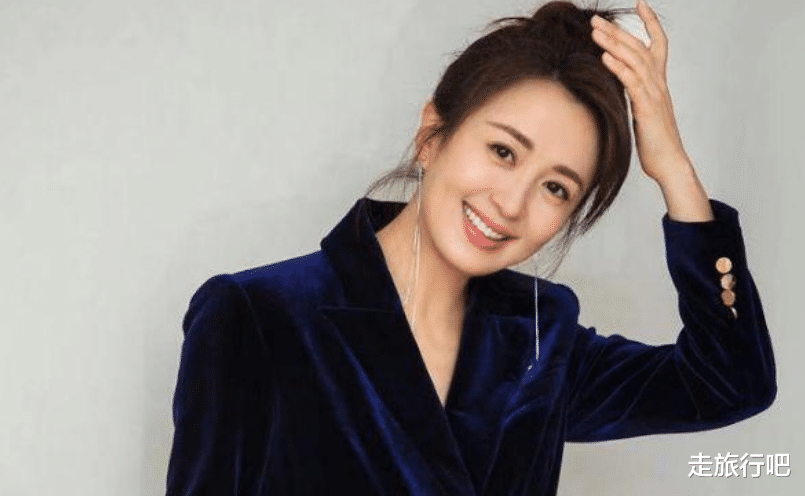 「杨童舒」拍戏拍到一半发现怀孕，如今孩子都11岁了，孩子父亲至今是谜