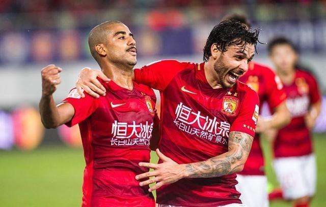 亚冠|重大利好！归化双子星将入选国足，广州恒大有望8外援出战亚冠