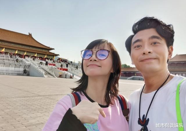 结婚|两人一见钟情仅仅15天闪婚，婚后7年如初恋，今一家四口幸福恩爱