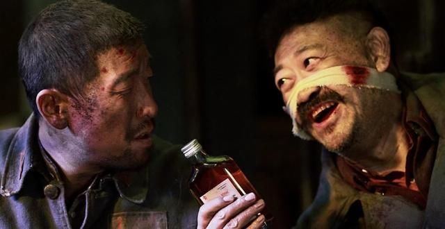 八佰|点映三天后，《八佰》口碑急剧下滑，这部主旋律电影要扑街了？