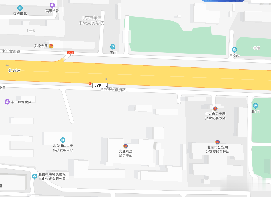 #案件通报#凯美瑞疑似故意擦撞摩托车后逃逸，致骑手骨折，后续来了