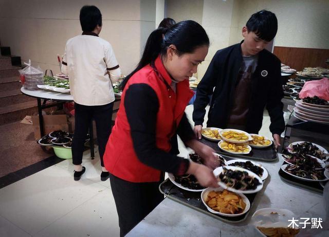 「深圳市」高考“落榜”16年后才发现被人顶替:自己的东西,一定要翻倍要回来