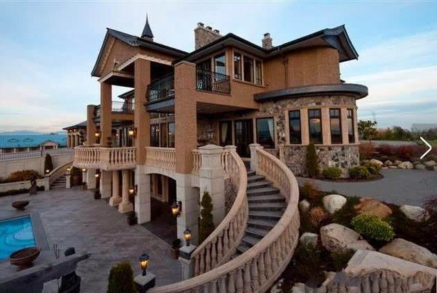 迪丽热巴|为何热巴连续9年住酒店？当她说出背后原因，网友：这就是现实