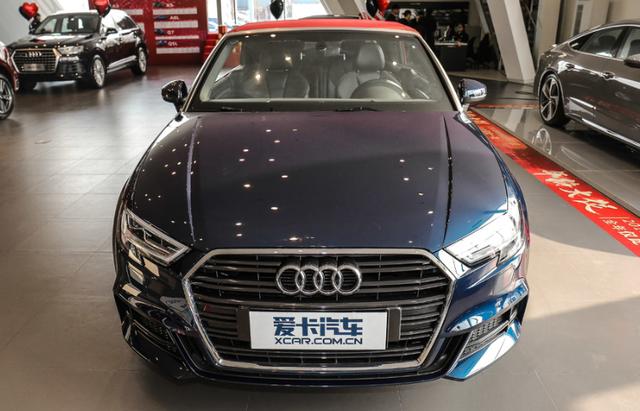 奥迪A3▲敞篷奥迪A3，售价不足24万！车顶时速50km内自由开闭