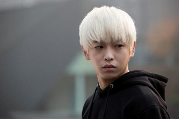 彭昱畅■《向往的生活4》刚开始,彭昱畅又有新剧!看到阵容:收视稳了