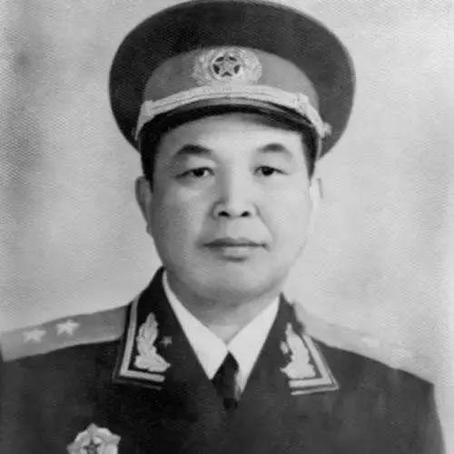 陈赓：386旅后来去哪了？接替陈赓的三位旅长，后来都是什么军衔？