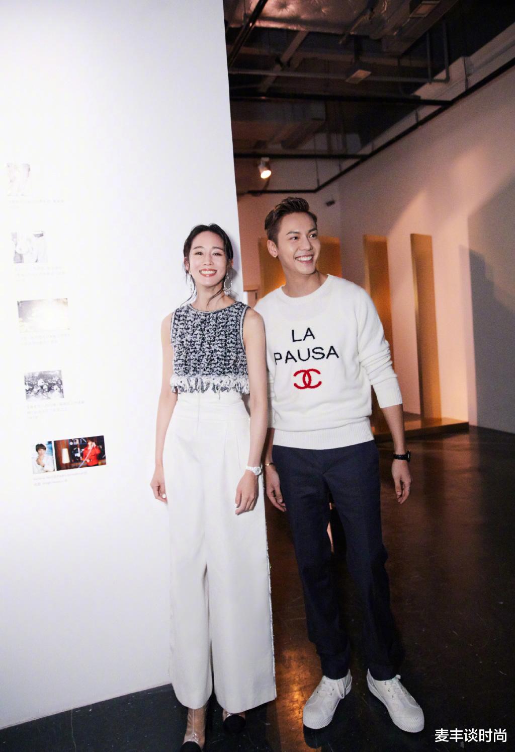 『短发』张钧甯剪了短发也太飒了,配条纹短袖高腰裤,清爽又减龄