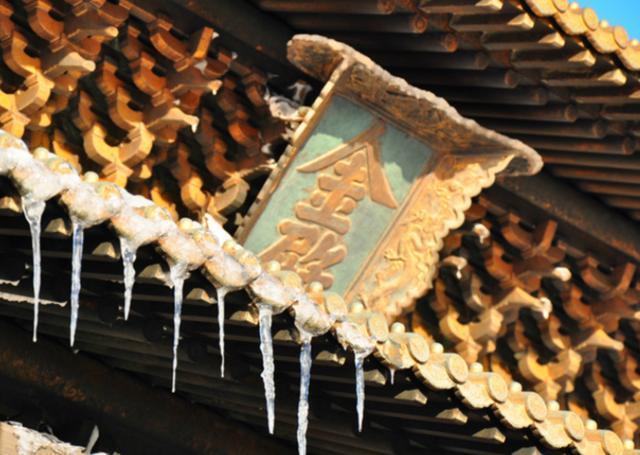 武当山▲武当山长明灯为何600年不灭？专家也无能为力，却被游客一眼看破