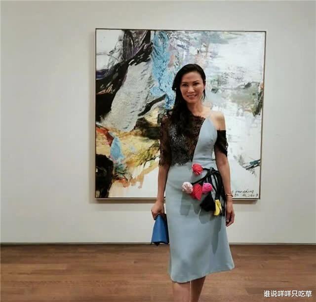 邓文迪|3次婚姻丈夫皆富豪，51岁富婆邓文迪现状曝光，模样大变疑整容？