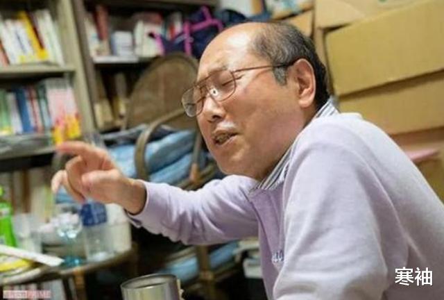 海底捞|70岁“薅羊毛”高手，拥有900多家公司股票，35年白吃白喝不花钱