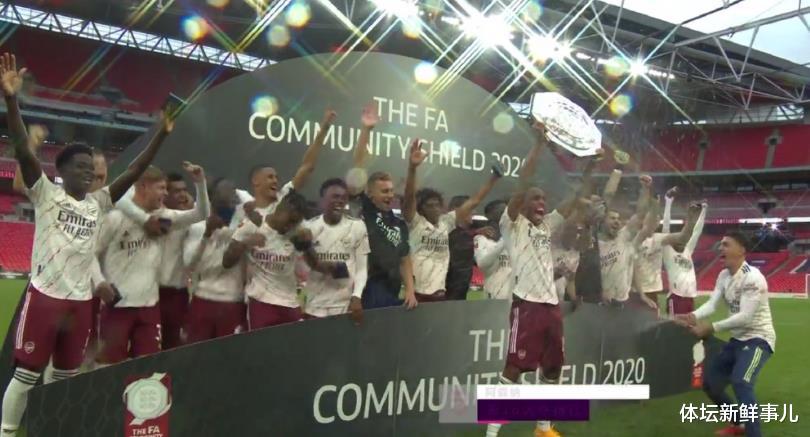 利物浦|5-6阿森纳后，利物浦官博遭爆破：签梅西吧！萨拉赫全场隐身，克洛普下课