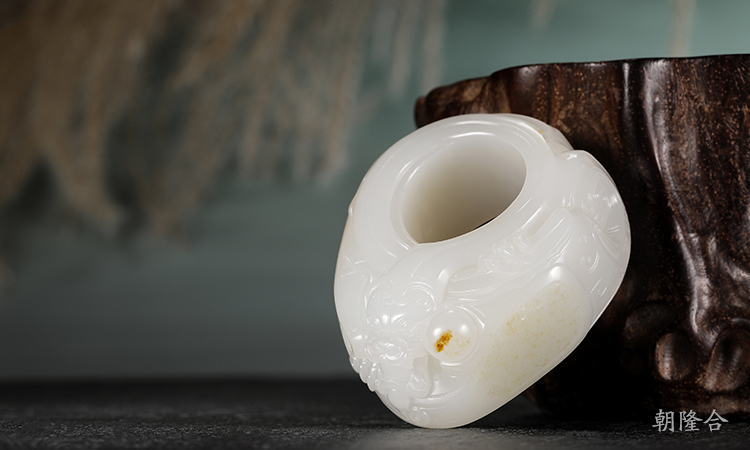 玉雕|玩玉，三分看皮色，七分看肉质