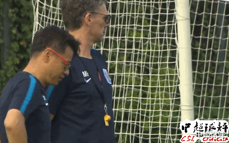 [中超]争议！欧洲专家怒批33岁中超功勋外援：他就是来度假的！