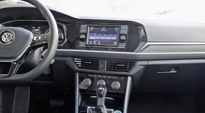 『大众速腾』13万喜提新款速腾1.4T，开了半年多车主表示：相比老款变化很大！