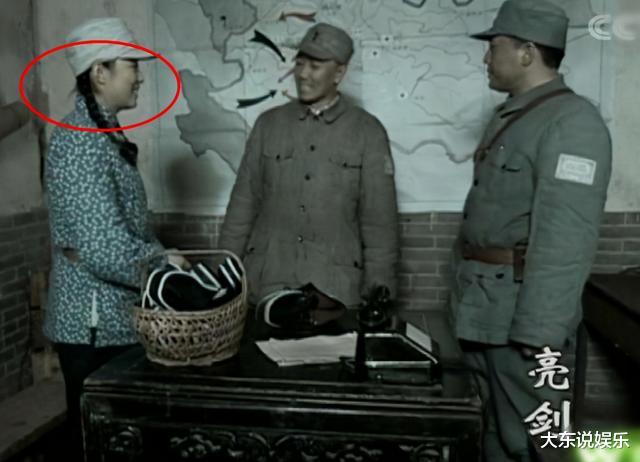 秀琴|亮剑：看到秀琴的坟墓，才知当年看剧多么不细心！你是否看懂了？