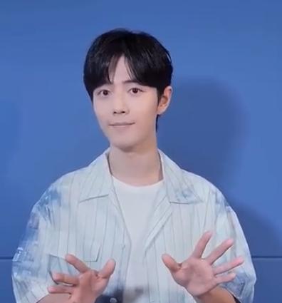 [肖战]肖战刚复工就拿奖！露面宣传单曲，超强滤镜却挡不住憔悴面容