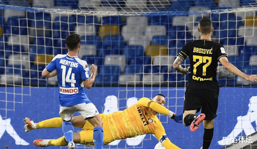 [广州恒大]疯狂1-1！意甲第6逼平夺冠大热，一战造116年神迹，全队疯狂庆祝