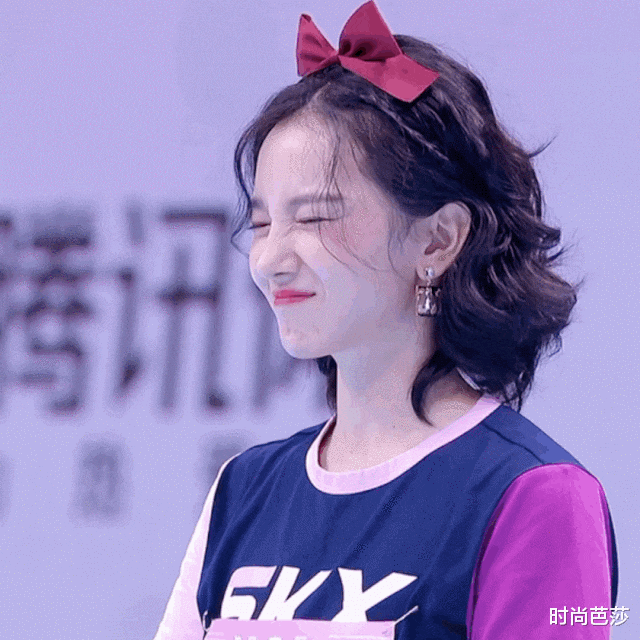 蝴蝶结|戴上蝴蝶结的虞书欣，可不就是在逃公主本人呢？