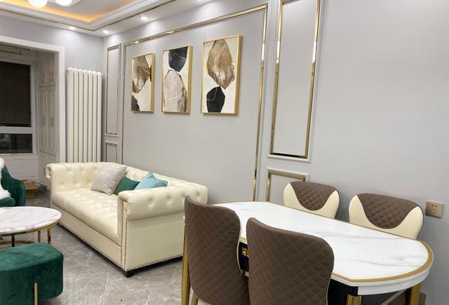 「」北欧风的新房装修完工，装修费前后花了20万，邻居上门参观都说美