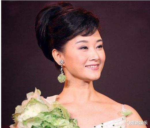 春晚|从“春晚钉子户”到“杳无音讯”，连上春晚24年的宋祖英，今如何