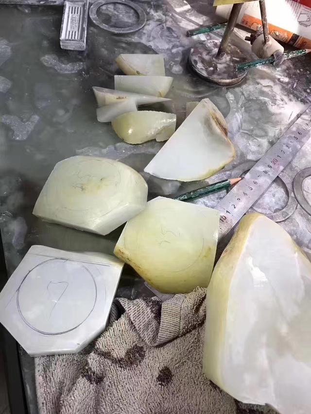 ▲和田玉手镯有几种呢？没想到这么多！涨知识了