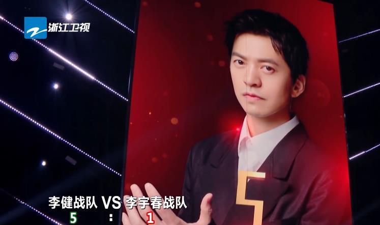 李健|好声音导师对决赛：如此悬殊比分，不是钱江涛弱，而是单依纯太强
