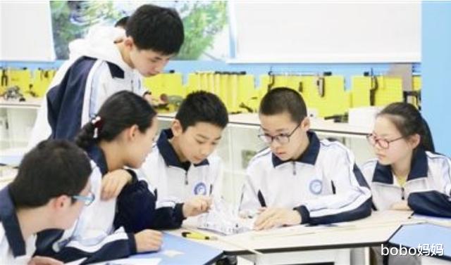 中小学|为什么上了高中以后，女生学习就不占优势了？可能跟这3点有关