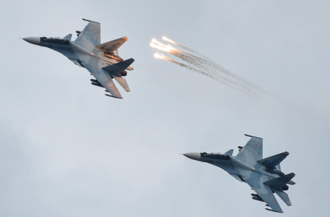 轰炸机▲美军遇到对手了，全球最快轰炸机亮相，6分钟摧毁1000公里外航母