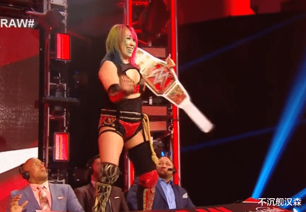贝基▲WWE贝基林奇宣布怀孕,放弃女子冠军!明日华再度登顶