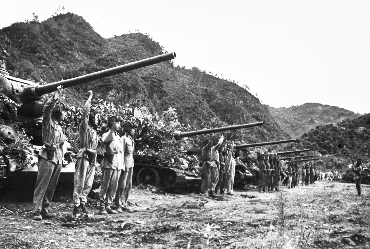 【特种兵】抗美援朝最后一战，我军动用1100门大炮，1900吨炮弹打残韩军王牌