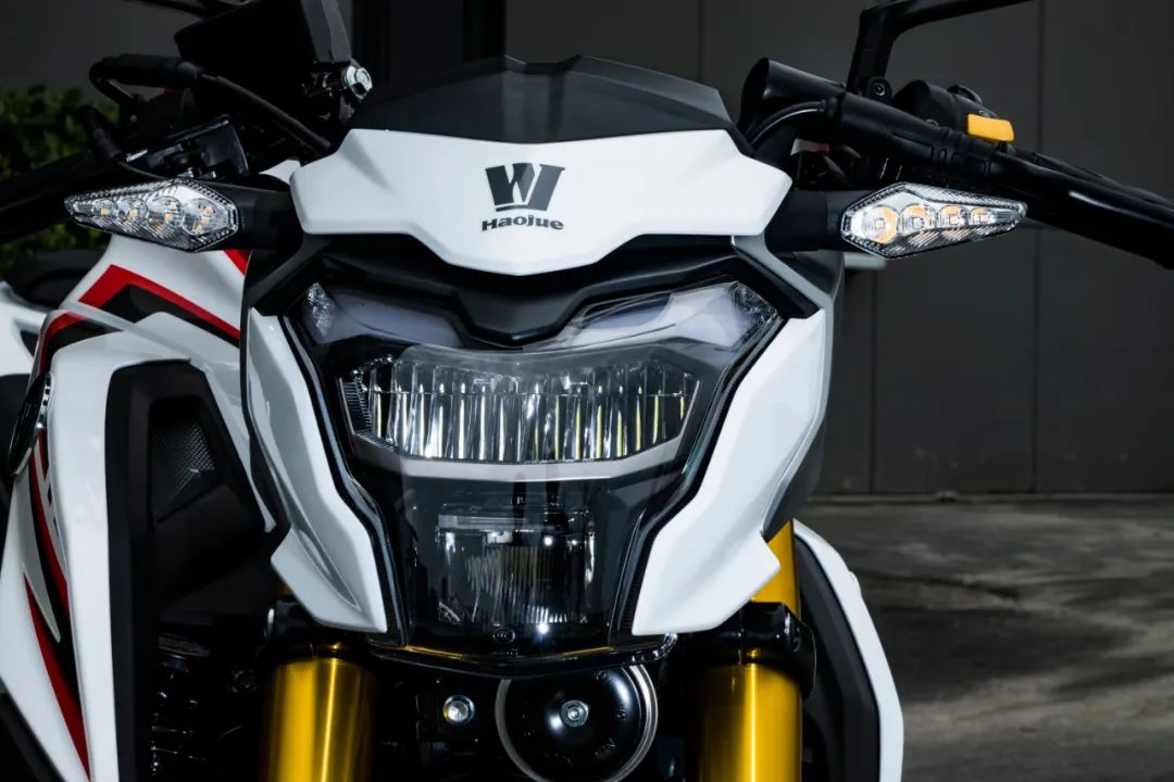 「动力」岂止工艺：豪爵DR300开箱日志，一款世界级水准的街车