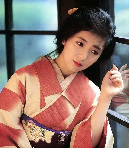 有森也实|《三十而已》顾佳离婚再上热搜：林有有，我错怪你了！