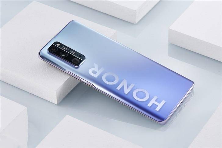 『5G』买手机别跟风，这四款机型目前是“高配低价”