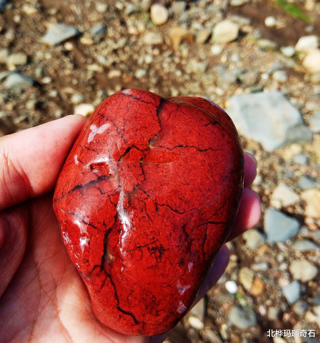 |因为喜欢捡石头，所以认识很多朋友