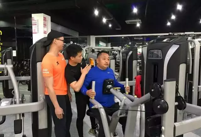 |一张一家人的减肥对比图，刷爆了朋友圈！太励志…