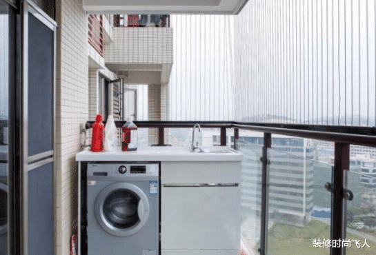 |头一次见有人阳台装这个东西，懊悔我家没装，入住就知有多实用