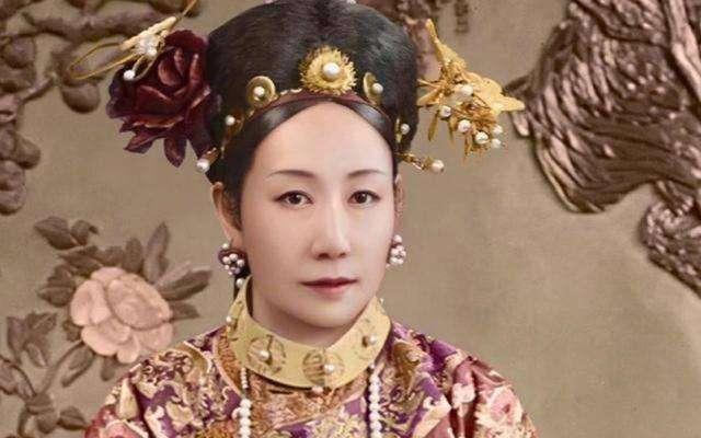 慈禧太后|难怪慈禧守寡后每晚都得把玩“玉藕”才能入睡，看看它用途是啥？