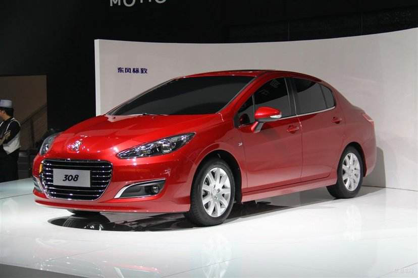 标致308：为了“活下去”，这车从16万降至6.98万，堪称最便宜合资家轿