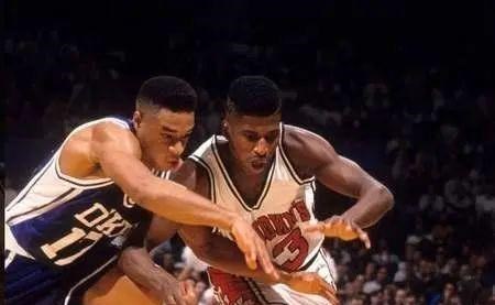 「鲁迪·戈贝尔」美媒：噩耗12名球员感染新冠病毒离世！戈贝尔危险了？